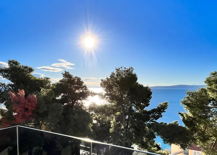 Luxury Beachfront Villa Carlisa