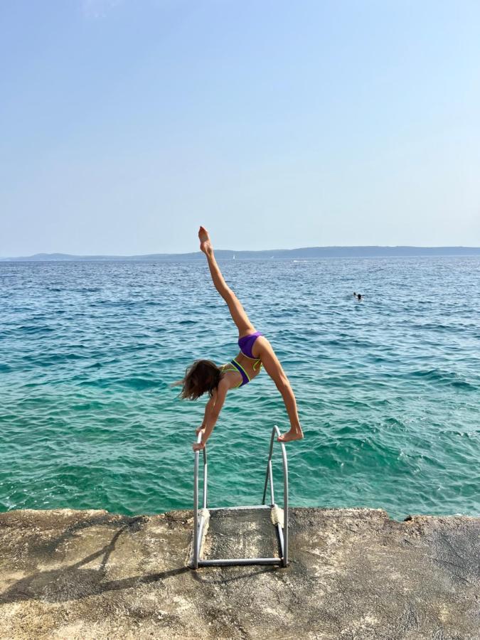 Apartment Luxury Beachfront Carlisa *