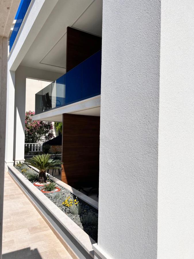 Luxury Beachfront Carlisa Ciovo