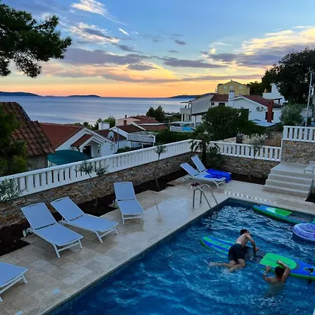 Luxury Beachfront Villa Carlisa Ciovo Exterior photo
