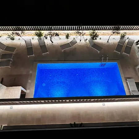 Luxury Beachfront Villa Carlisa Ciovo Exterior photo