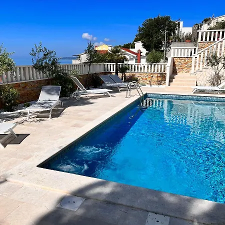 Luxury Beachfront Villa Carlisa Ciovo Exterior photo