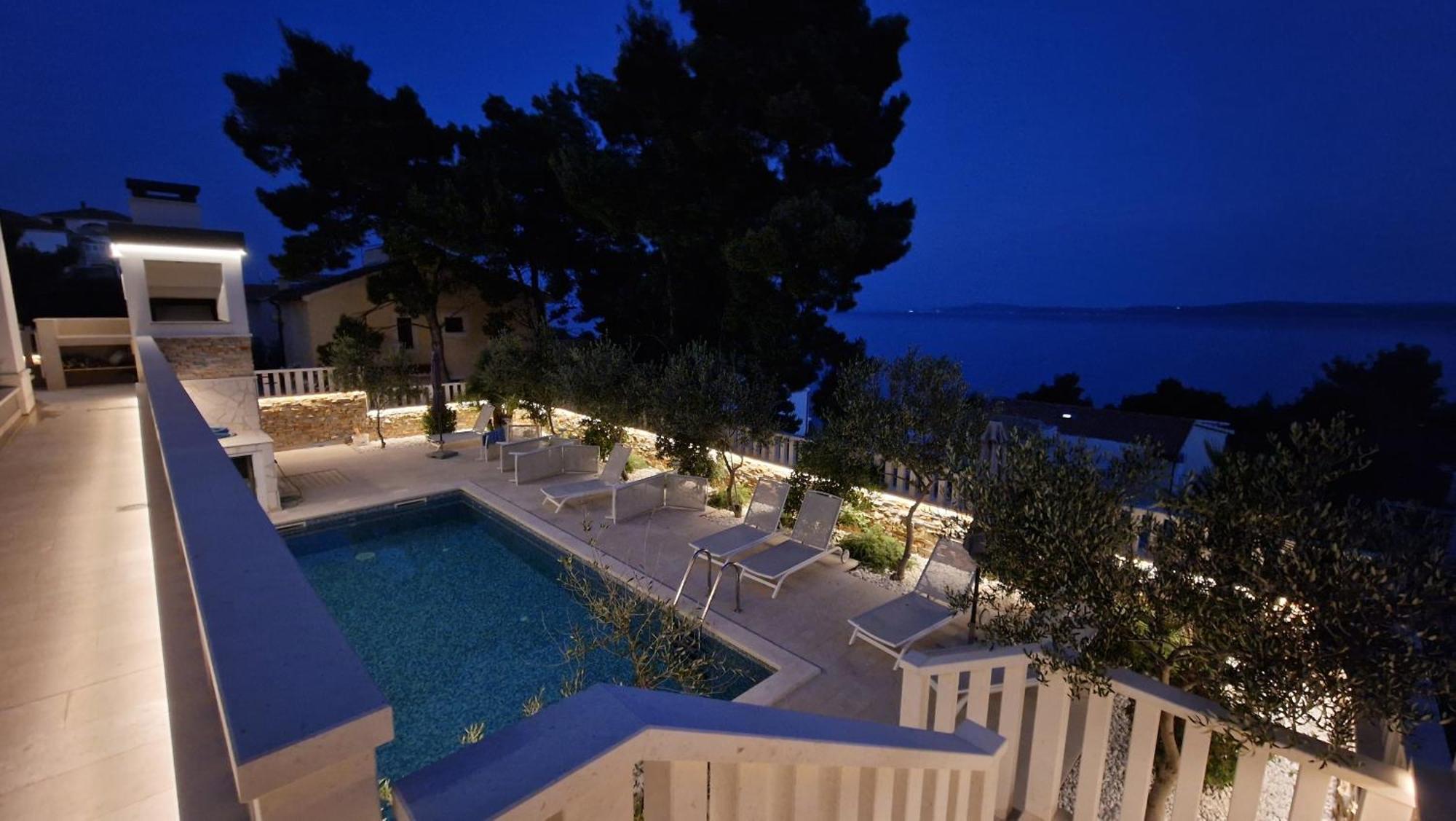 Luxury Beachfront Carlisa Čiovo